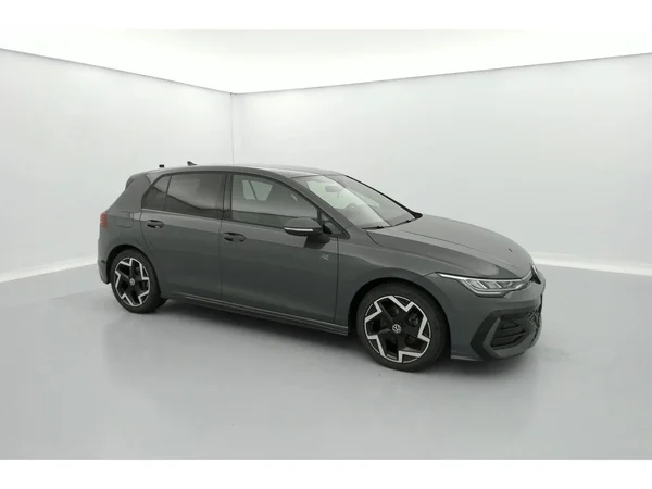 VOLKSWAGEN Golf VIII (2025) — foto 36 van 36