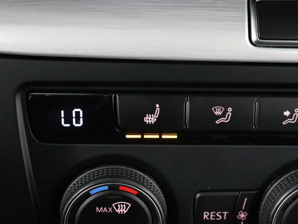 VOLKSWAGEN Sharan (2022) — foto 16 van 27