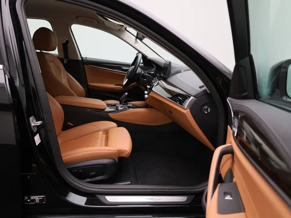 BMW 5 Reeks (2022) — foto 30 van 43