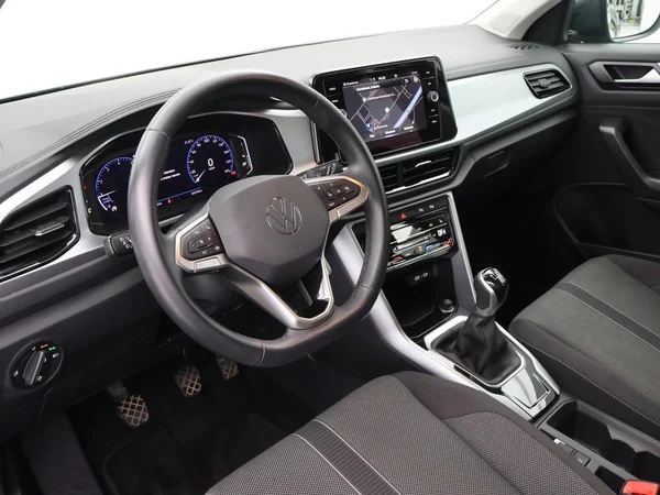 VOLKSWAGEN T-Roc (2023) — foto 7 van 23