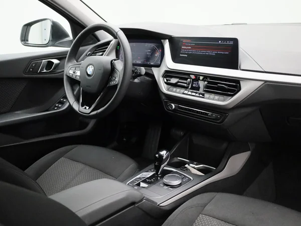 BMW 1 Reeks (2023) — foto 30 van 38
