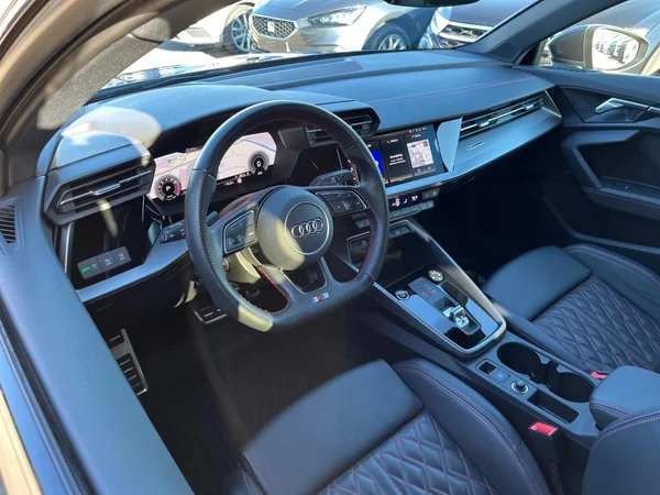 AUDI A3 Sportback (2023) — foto 20 van 22