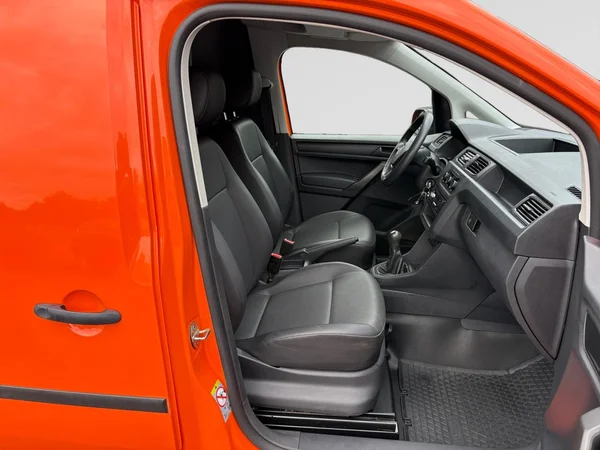 VOLKSWAGEN Caddy Van Dsl (2020) — foto 6 van 15