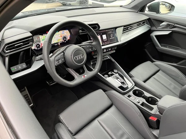 AUDI A3 Sportback (2025) — foto 19 van 22