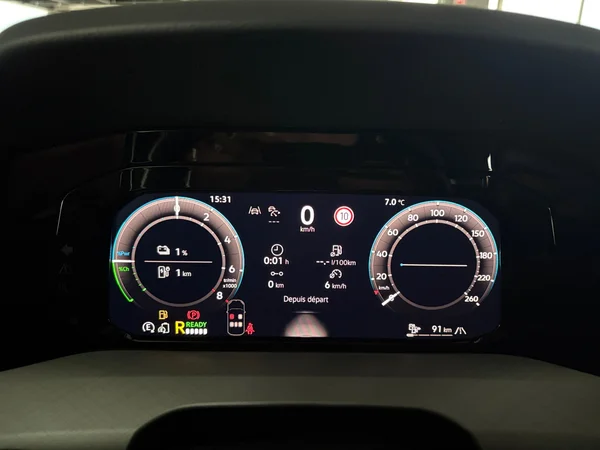 VOLKSWAGEN Golf VIII eHybrid (PHEV) (2025) — foto 19 van 24