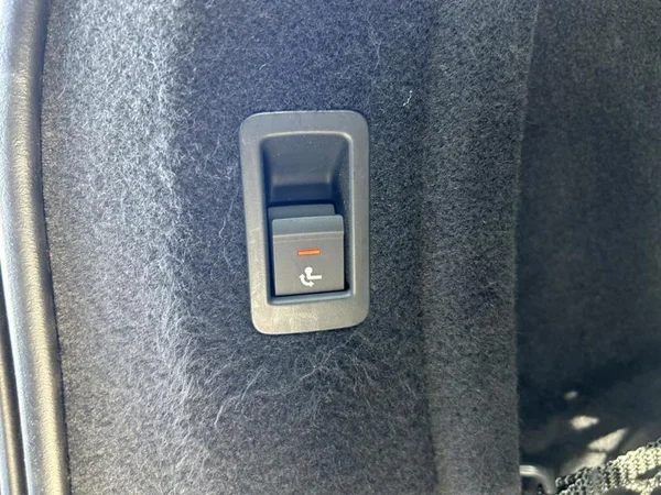 AUDI A4 Avant Dsl (2023) — foto 8 van 42