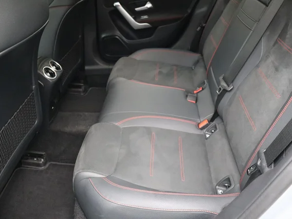 Mercedes-Benz A-Klasse (2024) — foto 8 van 24