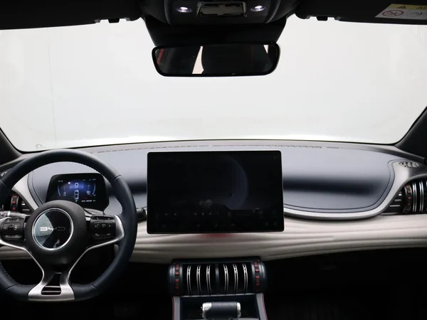 BYD ATTO 3 (2023) — foto 20 van 33
