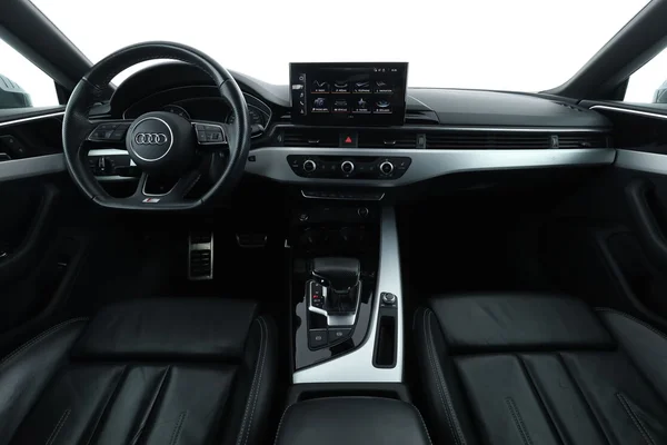 Audi A5 (2022) — foto 3 van 16