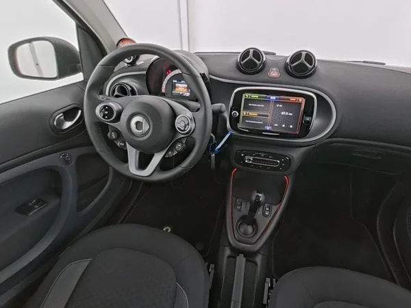 smart Fortwo (2024) — foto 8 van 11