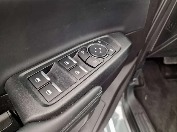 Ford Ranger — foto 5 van 15