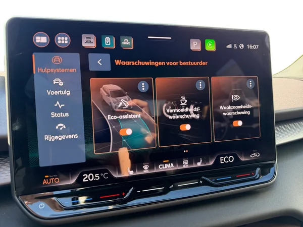 CUPRA Terramar e-Hybrid (PHEV) (2025) — foto 14 van 23