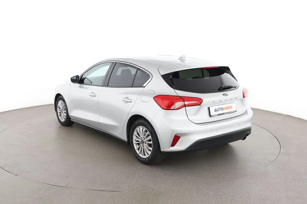 Ford Focus (2019) — foto 10 van 16