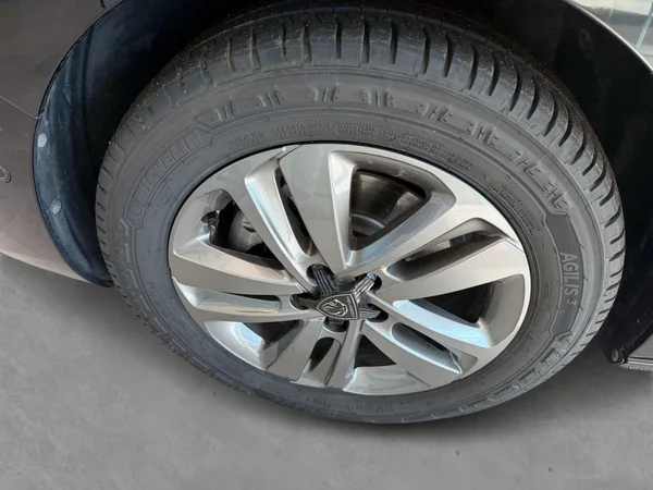 Peugeot Expert (2025) — foto 14 van 16
