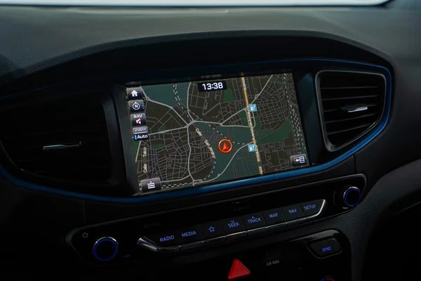 Hyundai Ioniq PHEV (2018) — foto 20 van 54