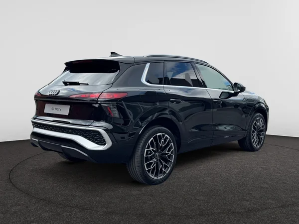 AUDI Q3 SUV e-hybrid (PHEV) (2025) — foto 10 van 16