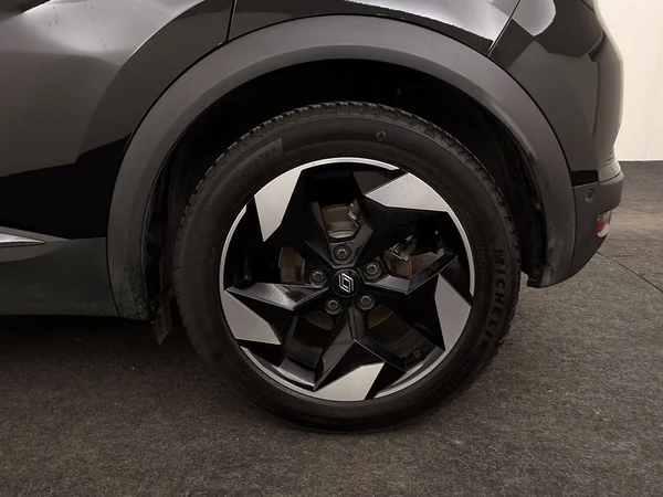 RENAULT Captur (2024) — foto 7 van 28
