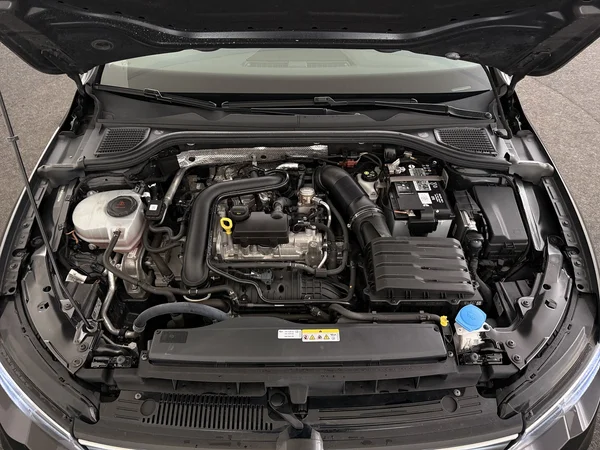 VOLKSWAGEN Golf Variant (2022) — foto 6 van 28