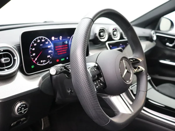 Mercedes-Benz C-Klasse (2025) — foto 26 van 26