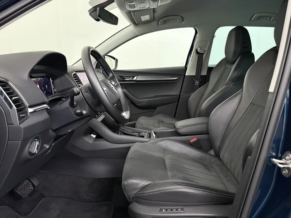 SKODA Karoq (2021) — foto 2 van 30