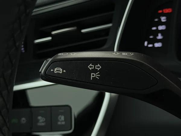 AUDI A6 (2021) — foto 16 van 32