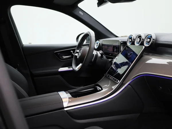 Mercedes-Benz GLC (2025) — foto 30 van 45