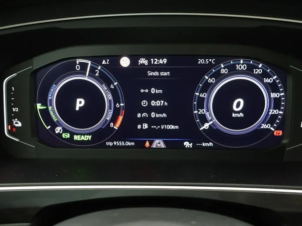 Volkswagen Tiguan (2022) — foto 3 van 29