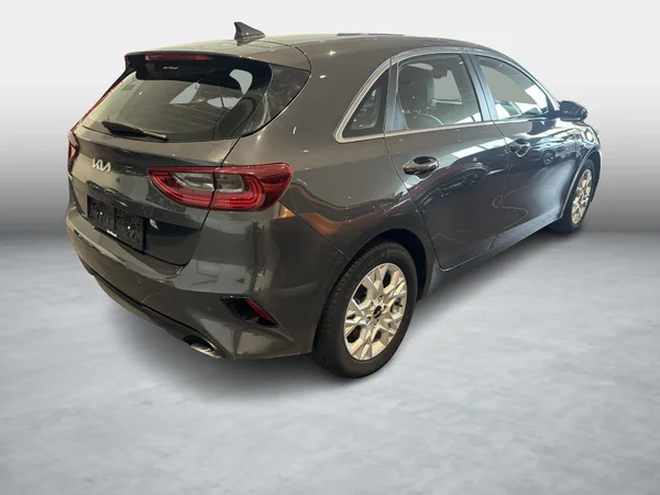 Kia cee'd (2023) — foto 25 van 26