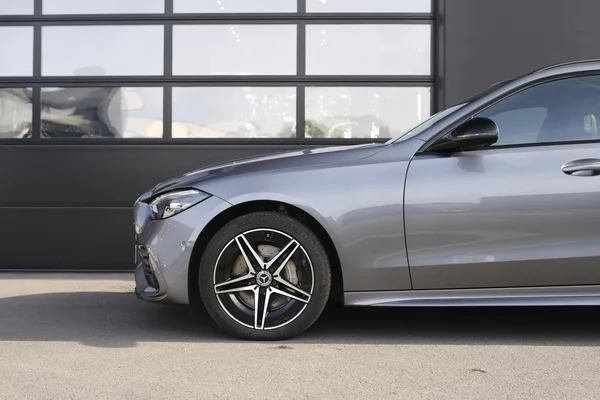 Mercedes-Benz C-Klasse (2024) — foto 25 van 34
