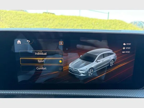 Mercedes-Benz CLA 180 (2021) — foto 13 van 25