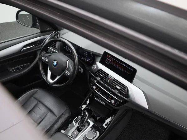 BMW X3 (2021) — foto 31 van 45