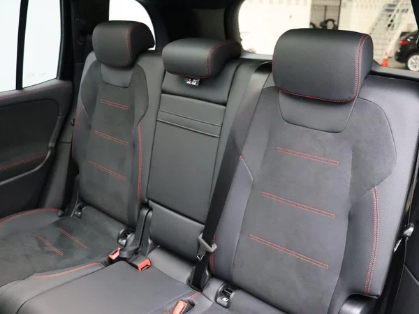Mercedes-Benz EQB (2026) — foto 17 van 33