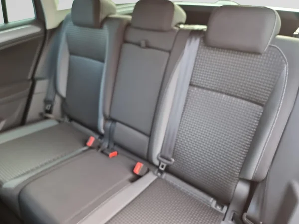 VOLKSWAGEN Tiguan (2022) — foto 10 van 23