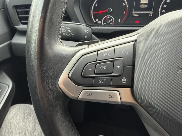 VOLKSWAGEN Caddy (2021) — foto 10 van 23