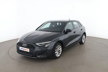 Audi A3 94693fc0-00d9-4b95-902e-5cf177499edd