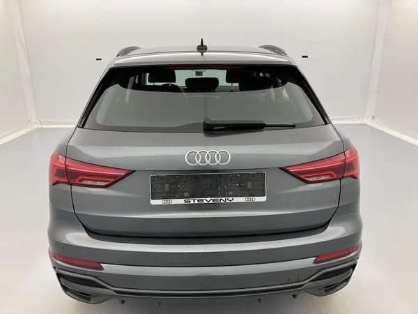 AUDI Q3 PHEV (2022) — foto 20 van 36