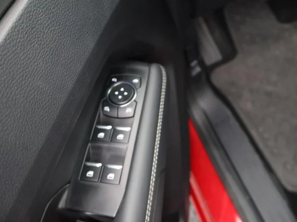 VOLKSWAGEN Amarok Double Cab Dsl (2026) — foto 9 van 27