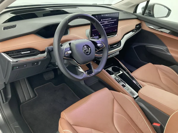 SKODA Enyaq (2023) — foto 14 van 30