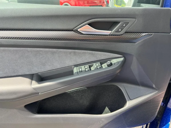 VOLKSWAGEN Golf VIII R (2025) — foto 7 van 24