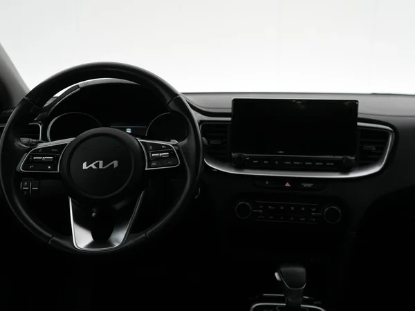 Kia cee'd (2024) — foto 19 van 21