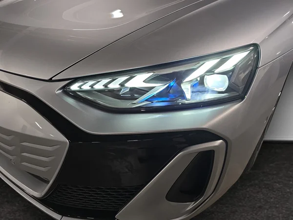 AUDI S e-tron GT (2025) — foto 15 van 23