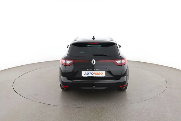 Renault Megane (2019) — foto 11 van 16