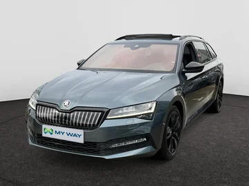 SKODA Superb Combi PHEV b8ef3169-1875-48e8-8dce-e86d653bd4dc