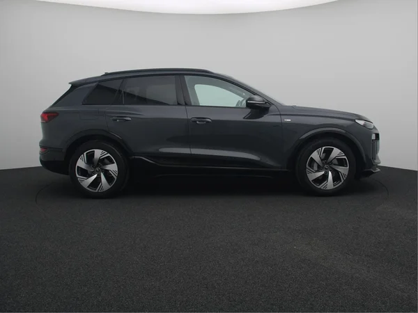 AUDI Q6 e-tron (2025) — foto 19 van 21