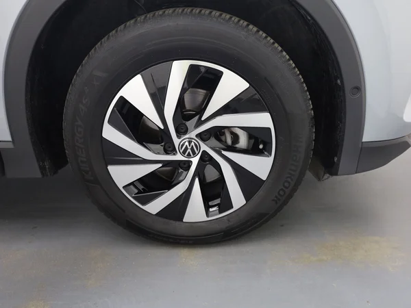 VOLKSWAGEN Tiguan (2024) — foto 11 van 20