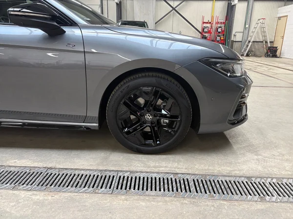 VOLKSWAGEN Passat Variant (2026) — foto 5 van 20