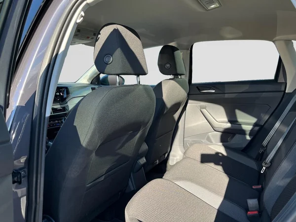 VOLKSWAGEN Taigo (2024) — foto 13 van 17