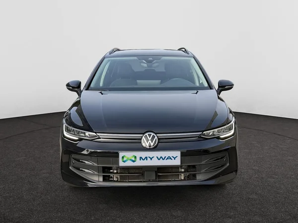 VOLKSWAGEN Golf VIII SW (2024) — foto 2 van 22