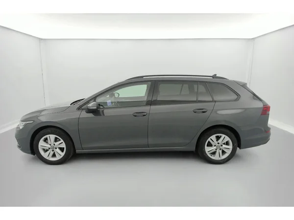 VOLKSWAGEN Golf VIII SW (2022) — foto 35 van 36