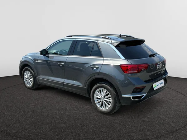 VOLKSWAGEN T-Roc (2018) — foto 18 van 24